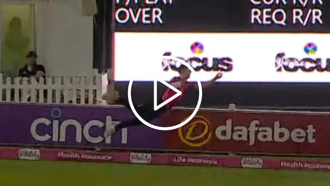 [WATCH] Sussex's Brad Currie Defies Gravity To Take One of the Greatest Catches Ever Seen